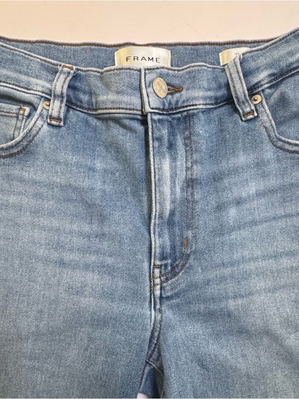FRAME Mellow Jeans Relaxed Straight Leg Minimalist Denim - Size 28 - Picture 4 of 8